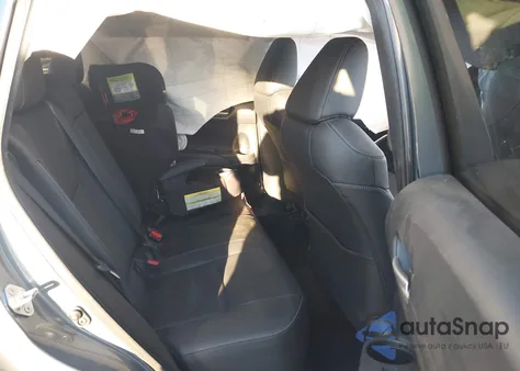 2024 Toyota Corolla Cross Xle from USA, damaged, VIN 7MUDAAAG4RV087918